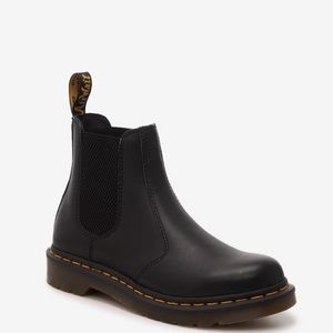 Dr. Martens 2976 Chelsea Boot